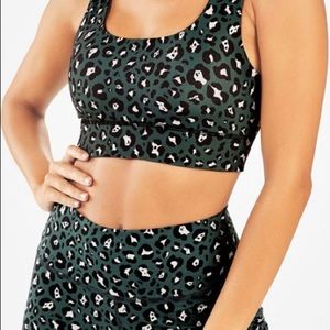 FABLETICS LEOPARD PRINT LEGGINGS